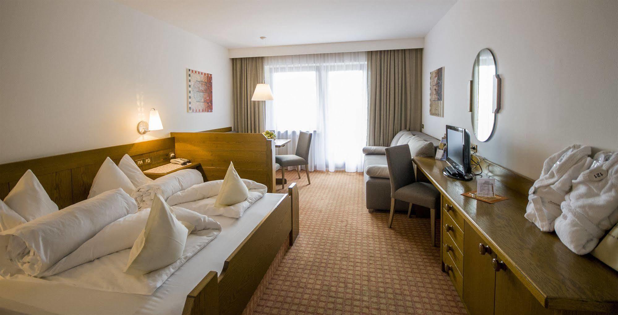 Christophs Hotel Скена Экстерьер фото